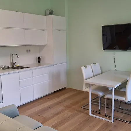 Zamecky Jince Apartment *
